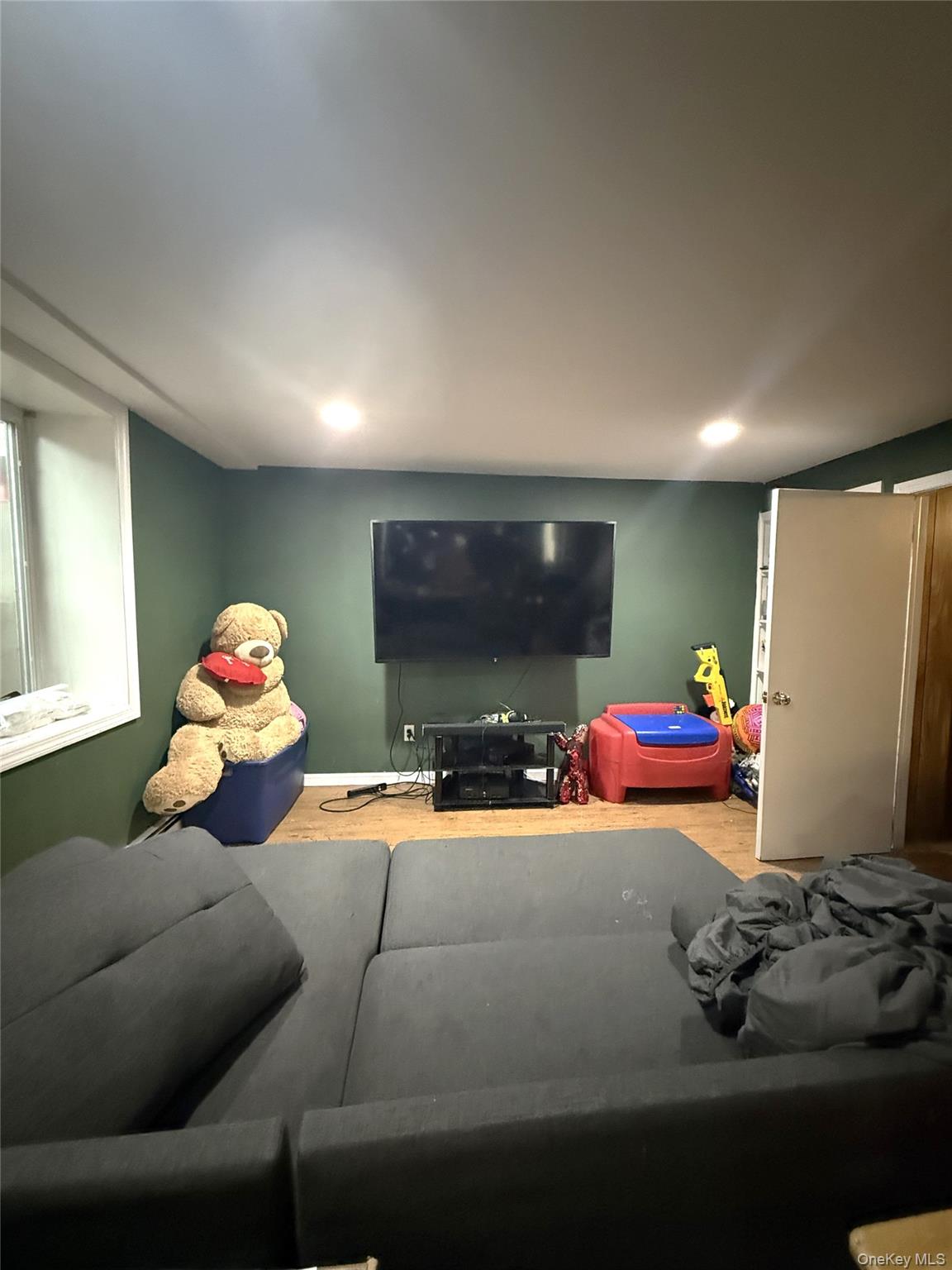 #11 photo, 31 E Vincent Street, Elmsford , NY 10523