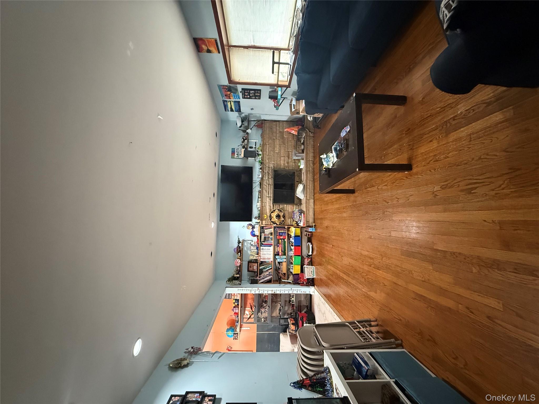 #2 photo, 31 E Vincent Street, Elmsford , NY 10523