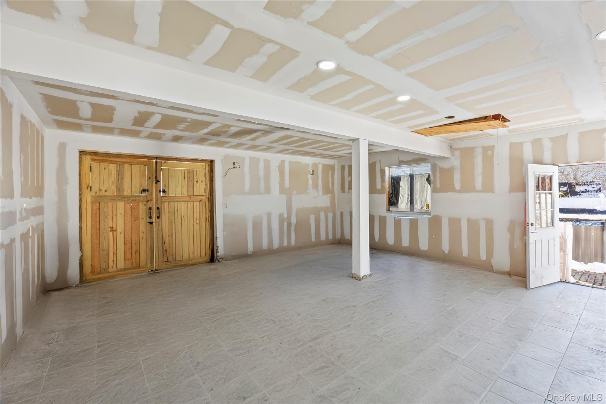 #11 photo, 5 Joy Road, Саффолк ‖ Selden , NY 11784