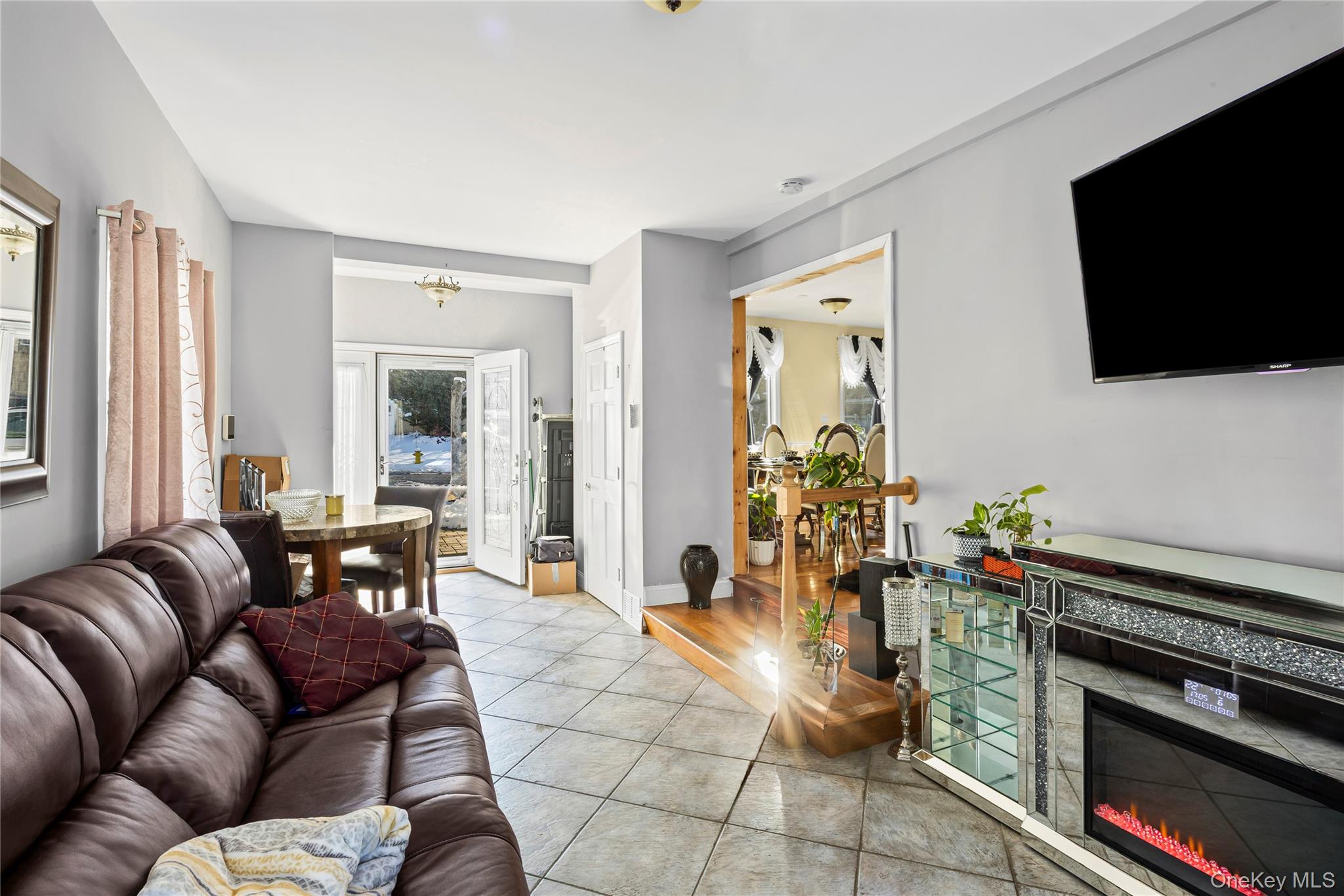 #14 photo, 5 Joy Road, Саффолк ‖ Selden , NY 11784