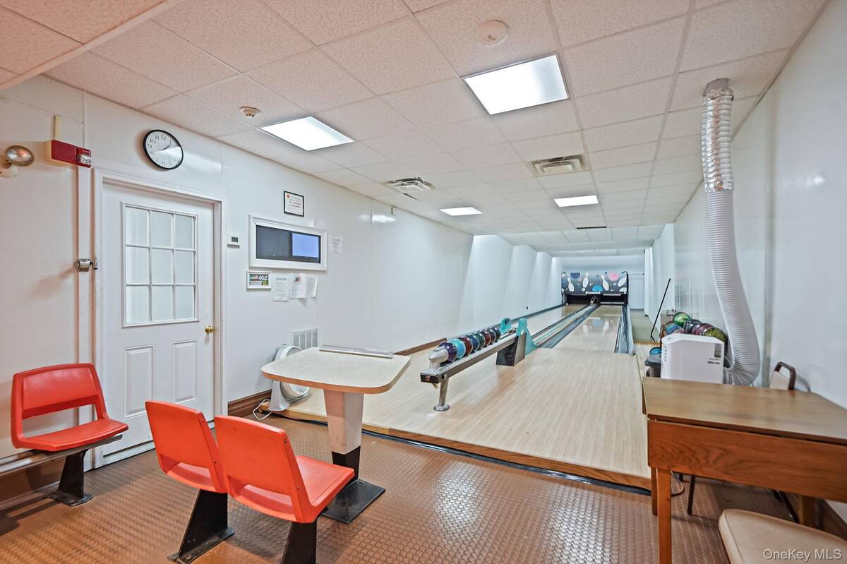 #22 photo, 268 Brettonwoods Drive, সাফোক কাউন্টি Coram , NY 11727