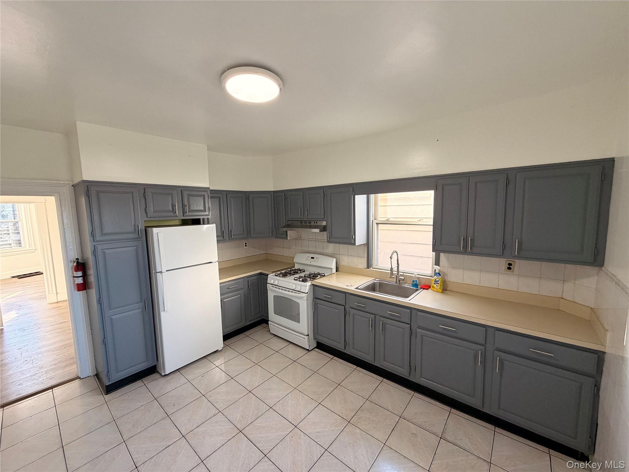 #9 photo, 13 Cedar Street, Yonkers , NY 10701