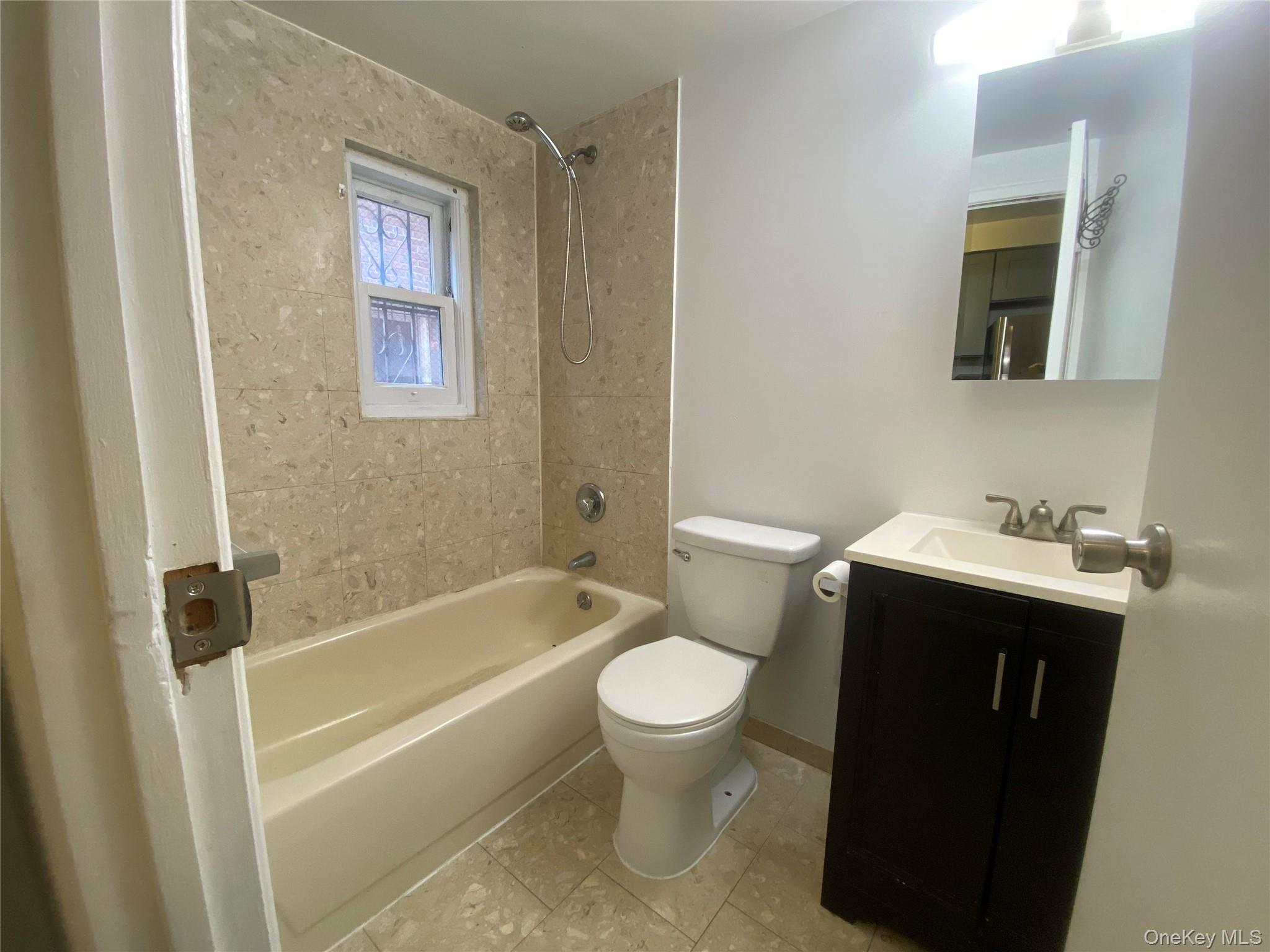 #9 photo, 68-03 41st Avenue, Woodside , NY 11377