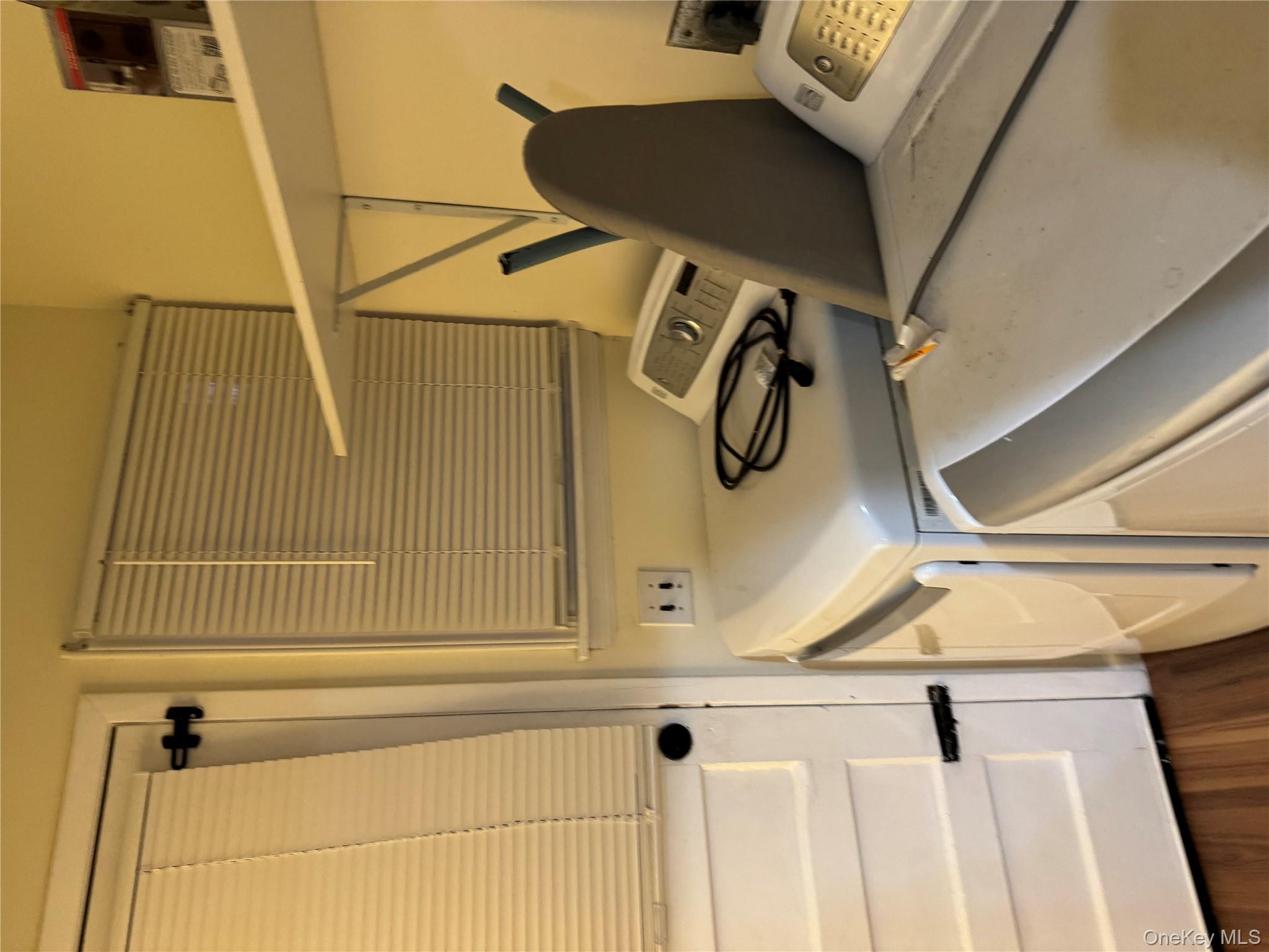 #11 photo, 23 Jerome Road, 롱 아일랜드 Syosset , NY 11791