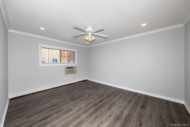 #4 photo, 100 Friendly Court Avenue, সাফোক কাউন্টি Babylon , NY 11704