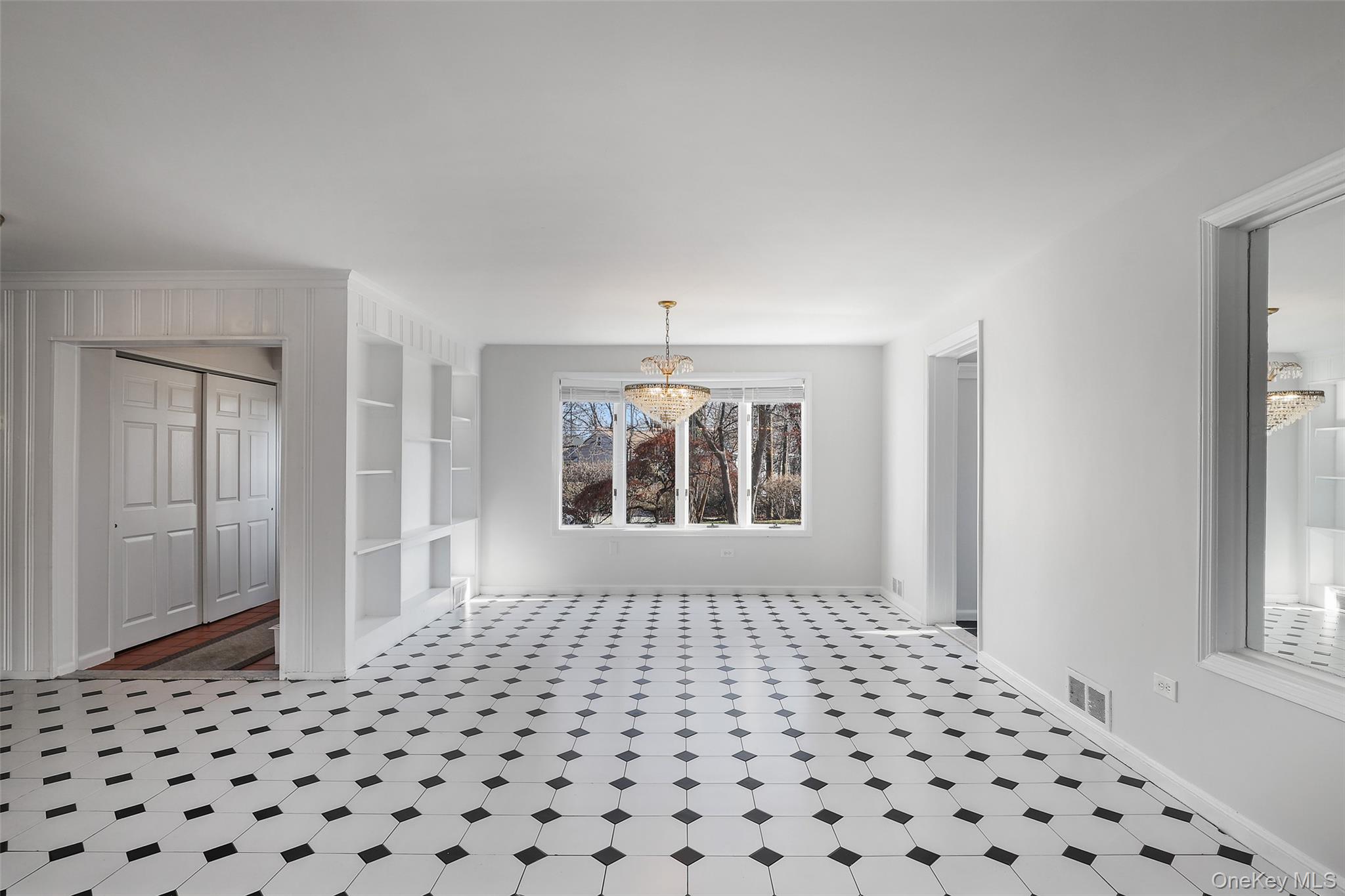 #4 photo, 3 Oakridge Drive, Port Chester , NY 10573