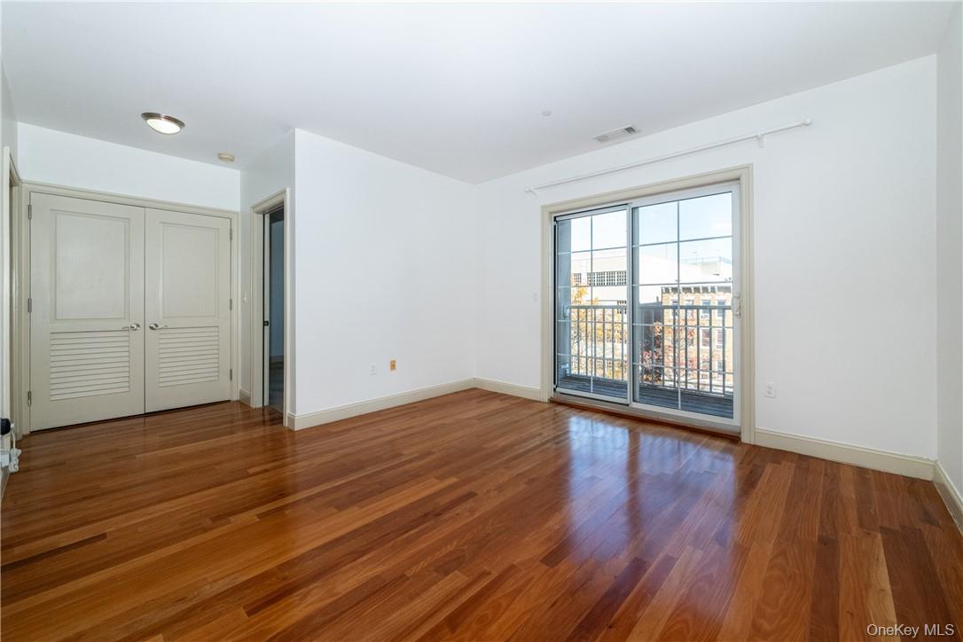 #8 photo, 543 Main Street, New Rochelle , NY 10801