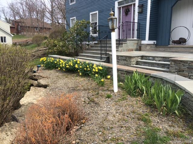 #6 photo, 6 Coach Lantern Drive, Hopewell Junction , NY 12533