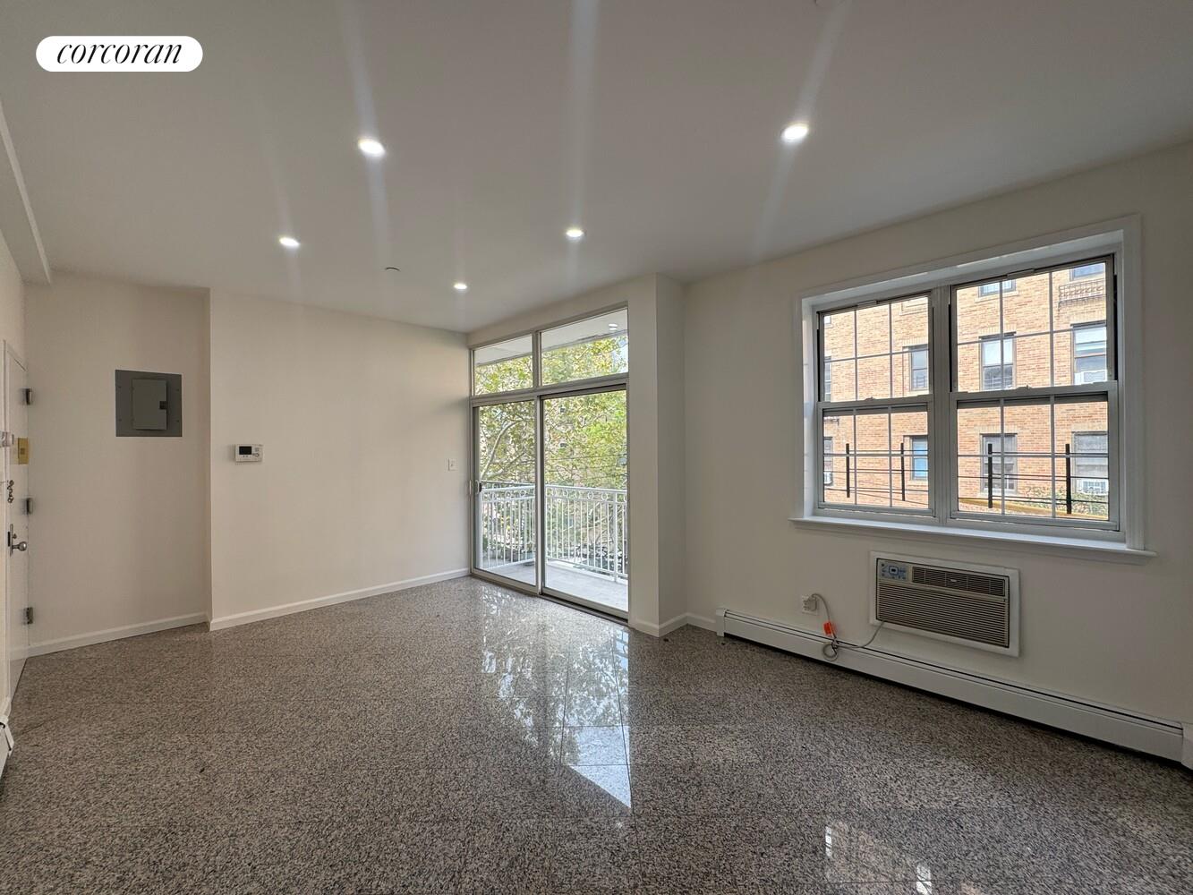 #9 photo, Astoria, কুইন্‌স Astoria , NY 11102