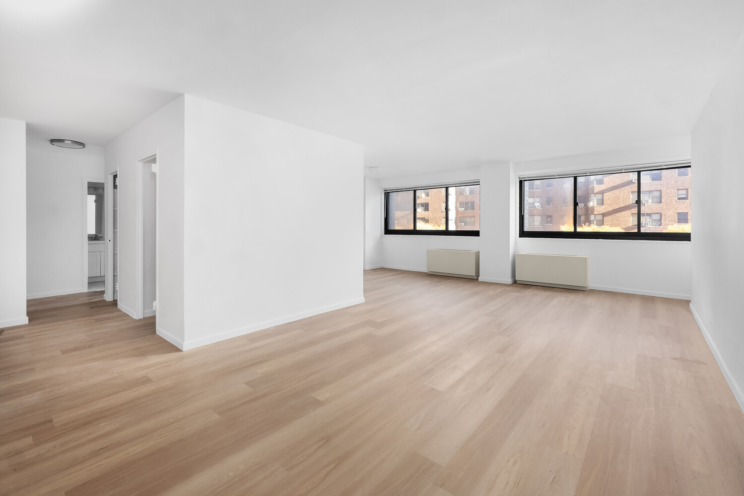 #3 photo, 1725 YORK Avenue, Yorkville , NY 10128