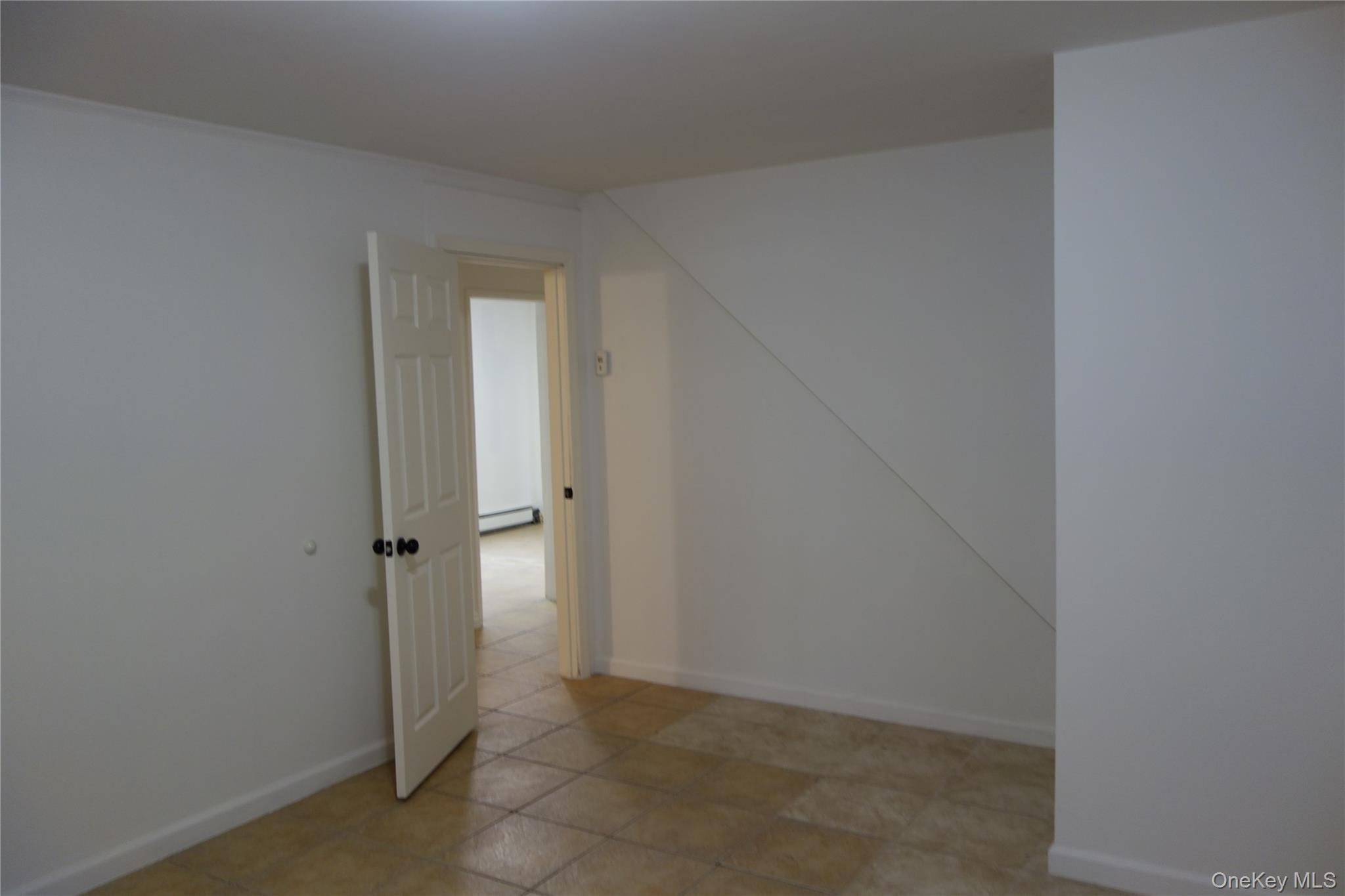 #11 photo, 664 Bryant Street, Westbury , NY 11590