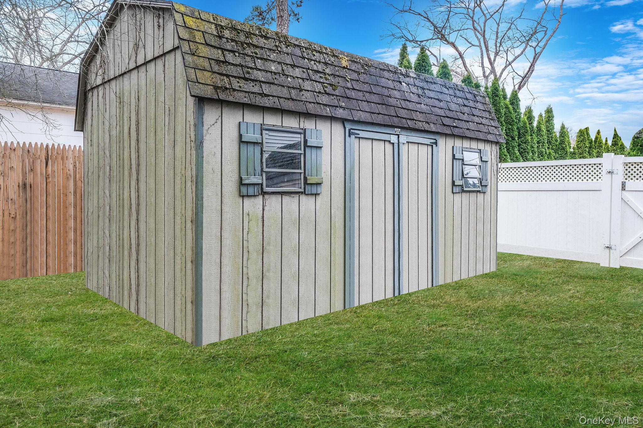 #10 photo, 287 Central Avenue, Bohemia , NY 11716