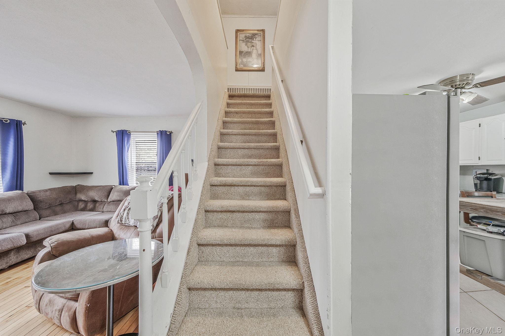 #17 photo, 287 Central Avenue, Bohemia , NY 11716