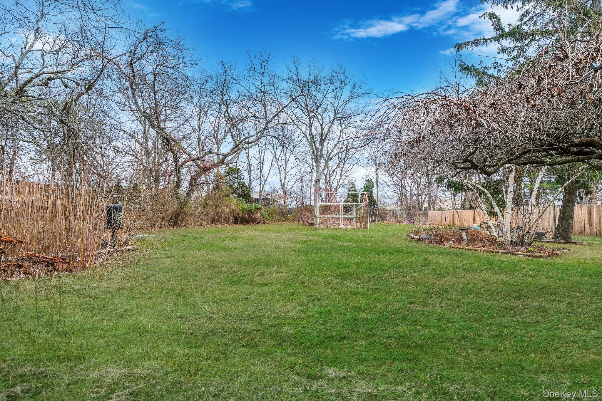 #8 photo, 287 Central Avenue, Bohemia , NY 11716