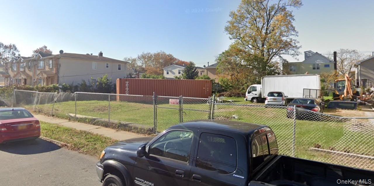 #3 photo, 13524 126th Street, South Ozone Park , NY 11420