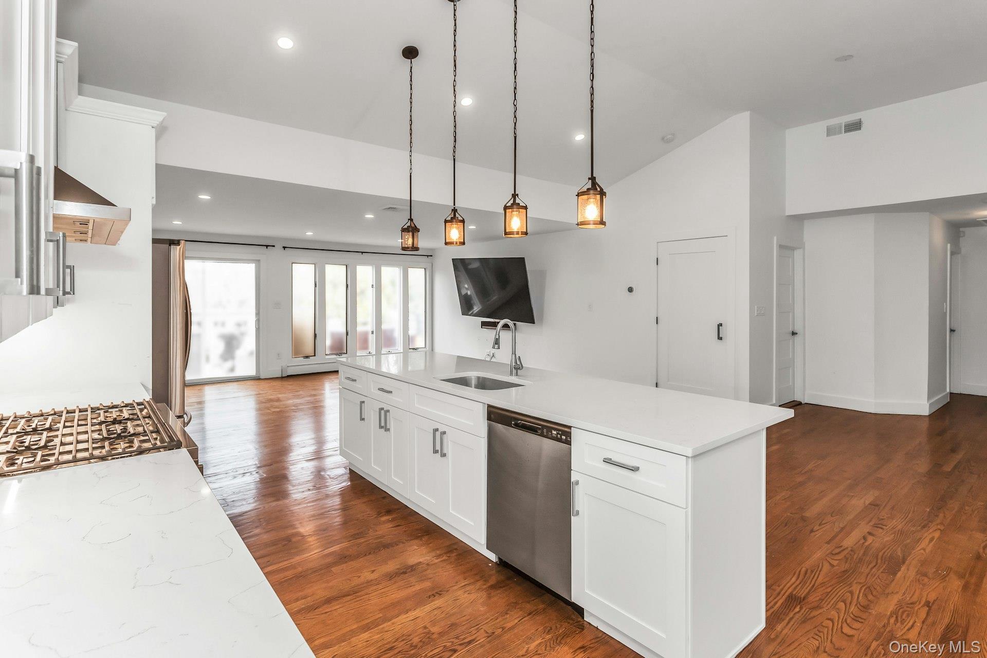 #3 photo, 1815 Cynthia Lane, নাসাউ কাউন্টি Merrick , NY 11566