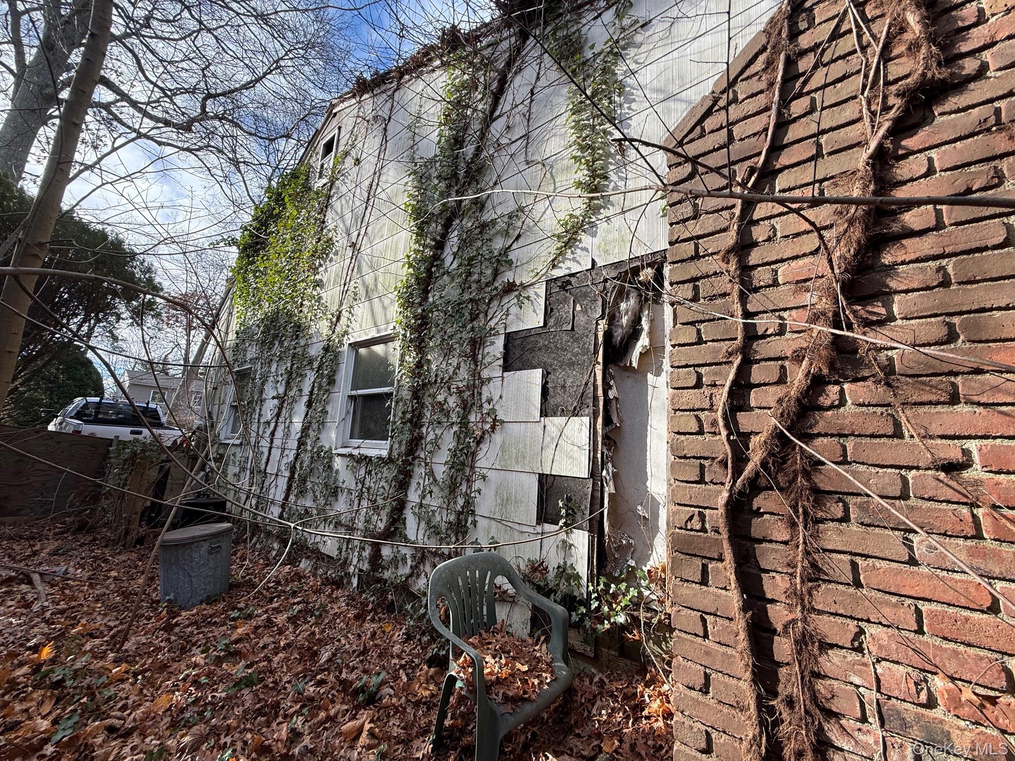 #6 photo, 33 Roxbury Street, Huntington Station , NY 11746