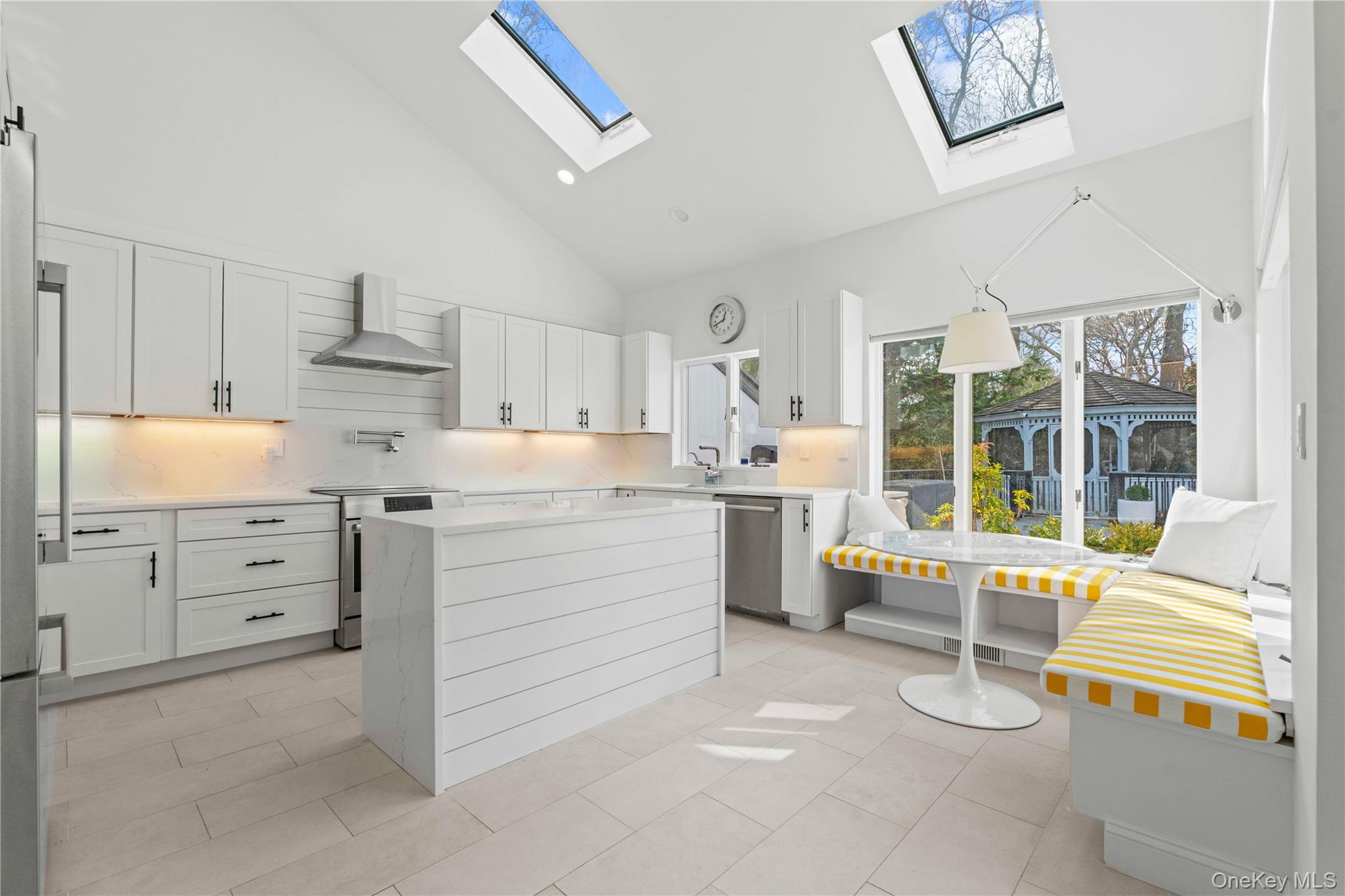 #7 photo, 7 Midhampton Court, সাফোক কাউন্টি Quogue , NY 11959