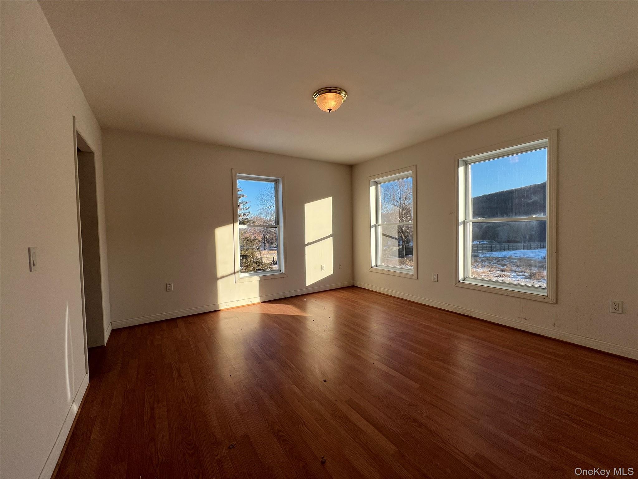 #10 photo, 141 Poplar Hill Road, 纽约州 Wassaic , NY 12592