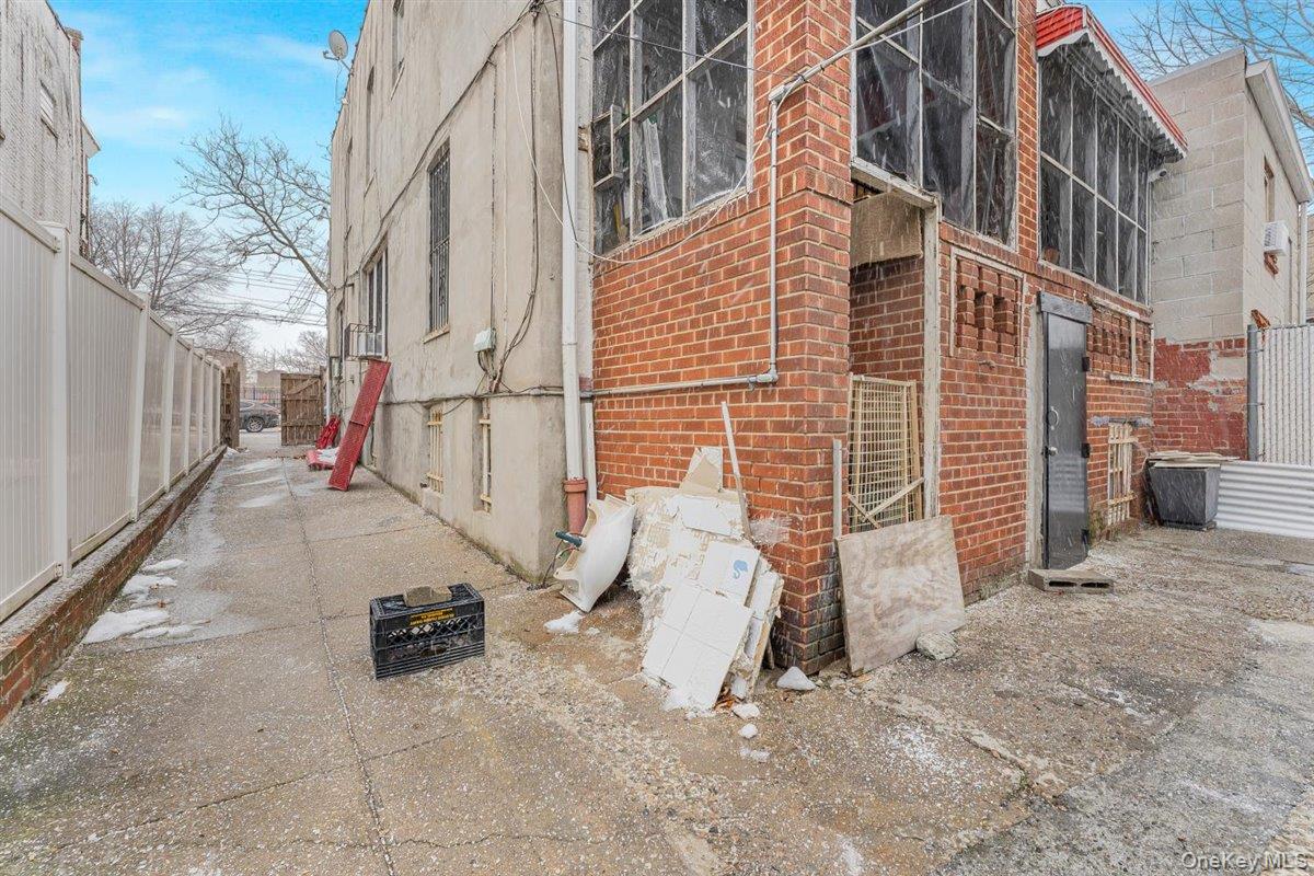 #2 photo, 543 Miller Avenue, Brooklyn , NY 11207