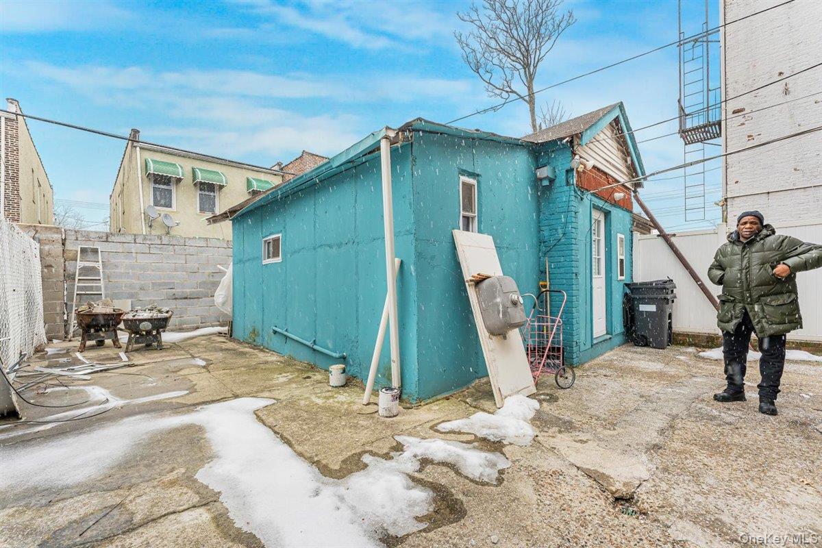 #4 photo, 543 Miller Avenue, Brooklyn , NY 11207