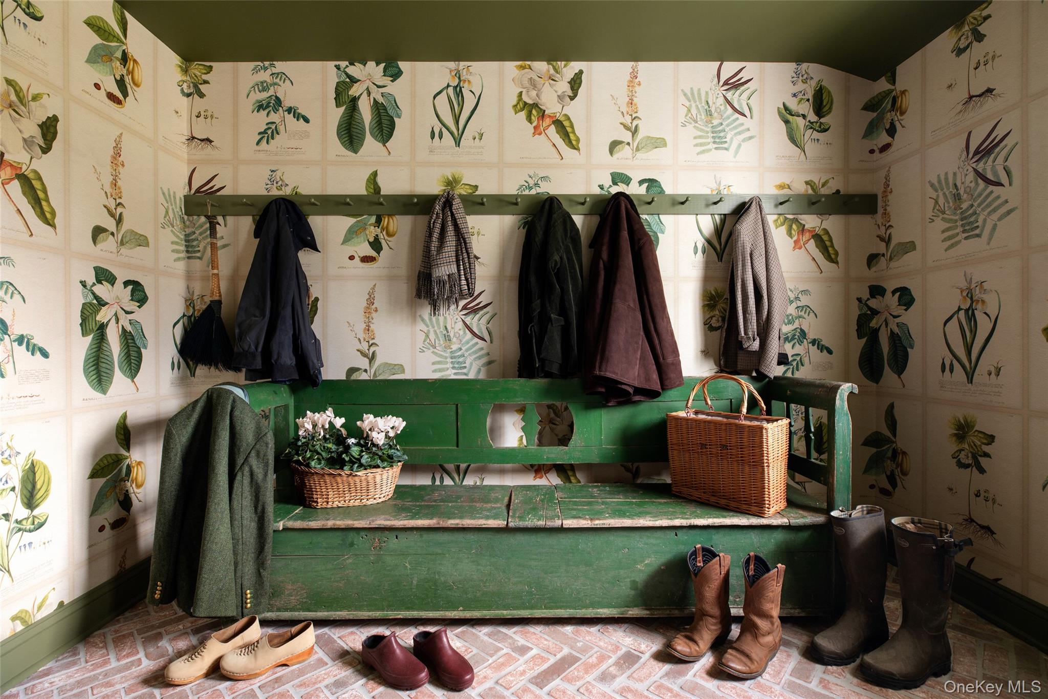 #7 photo, 745 Hollow Road, Staatsburg , NY 12580