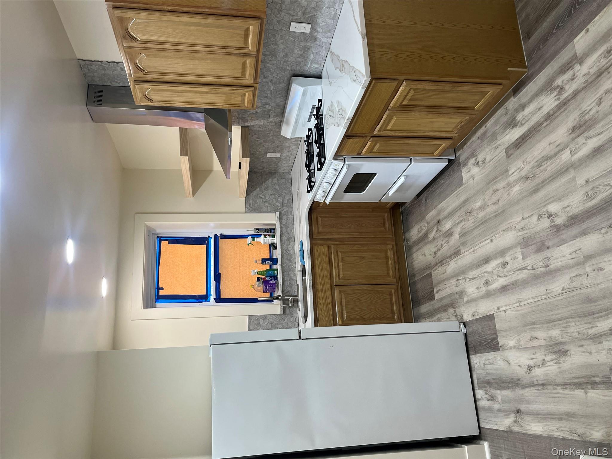 #17 photo, 149 W Kingsbridge Road, Mount Vernon , NY 10550