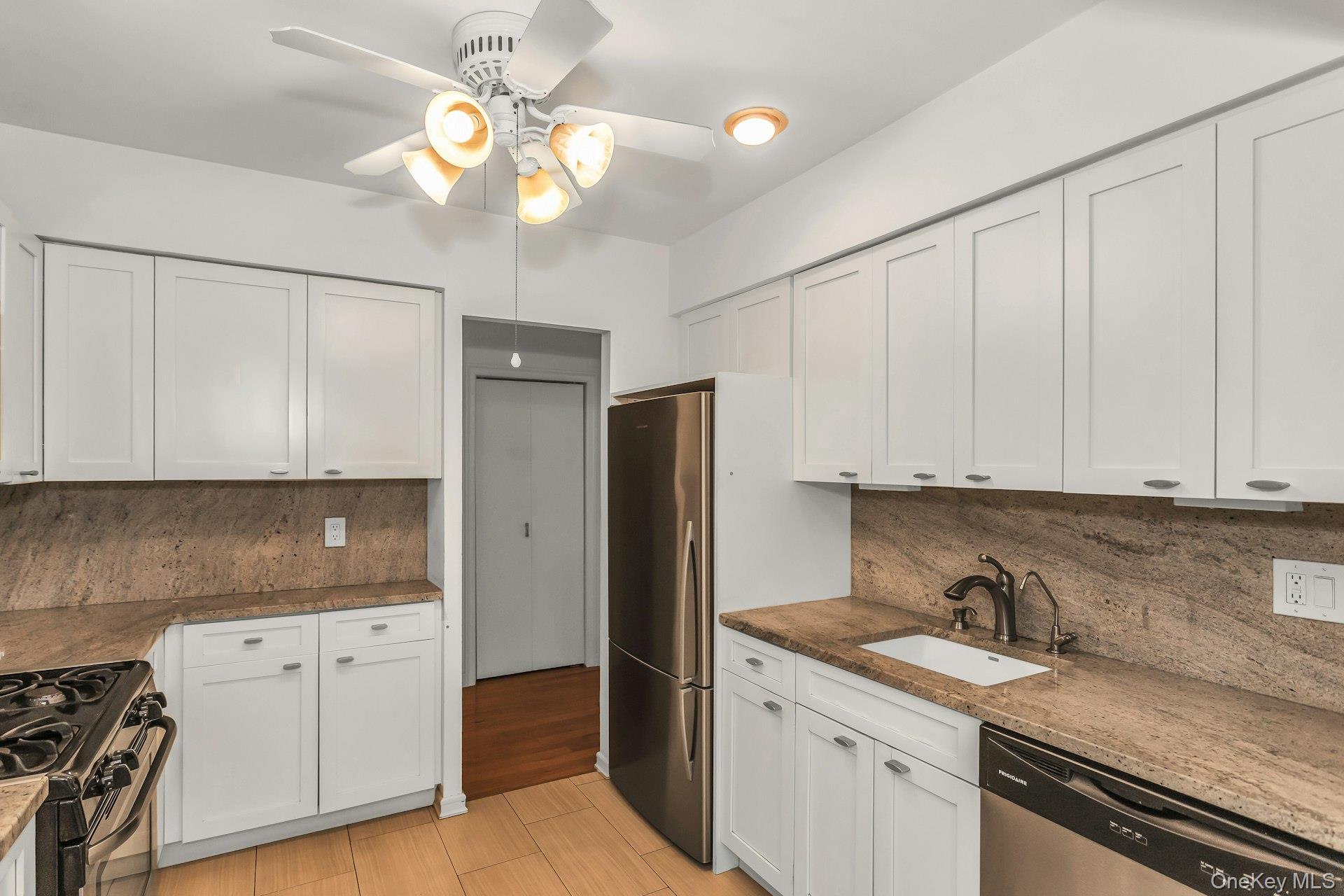 #5 photo, 12 Florence Avenue, নাসাউ কাউন্টি Freeport , NY 11520