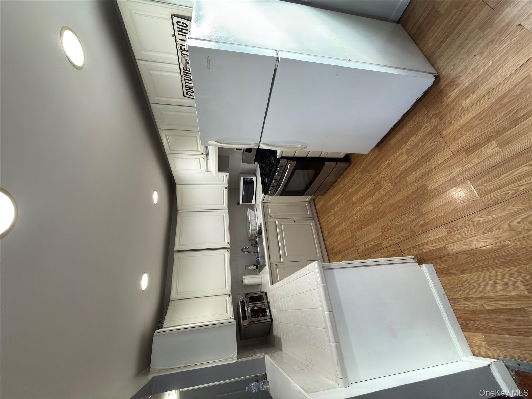 #10 photo, 152 Gracie Drive, North Babylon , NY 11703