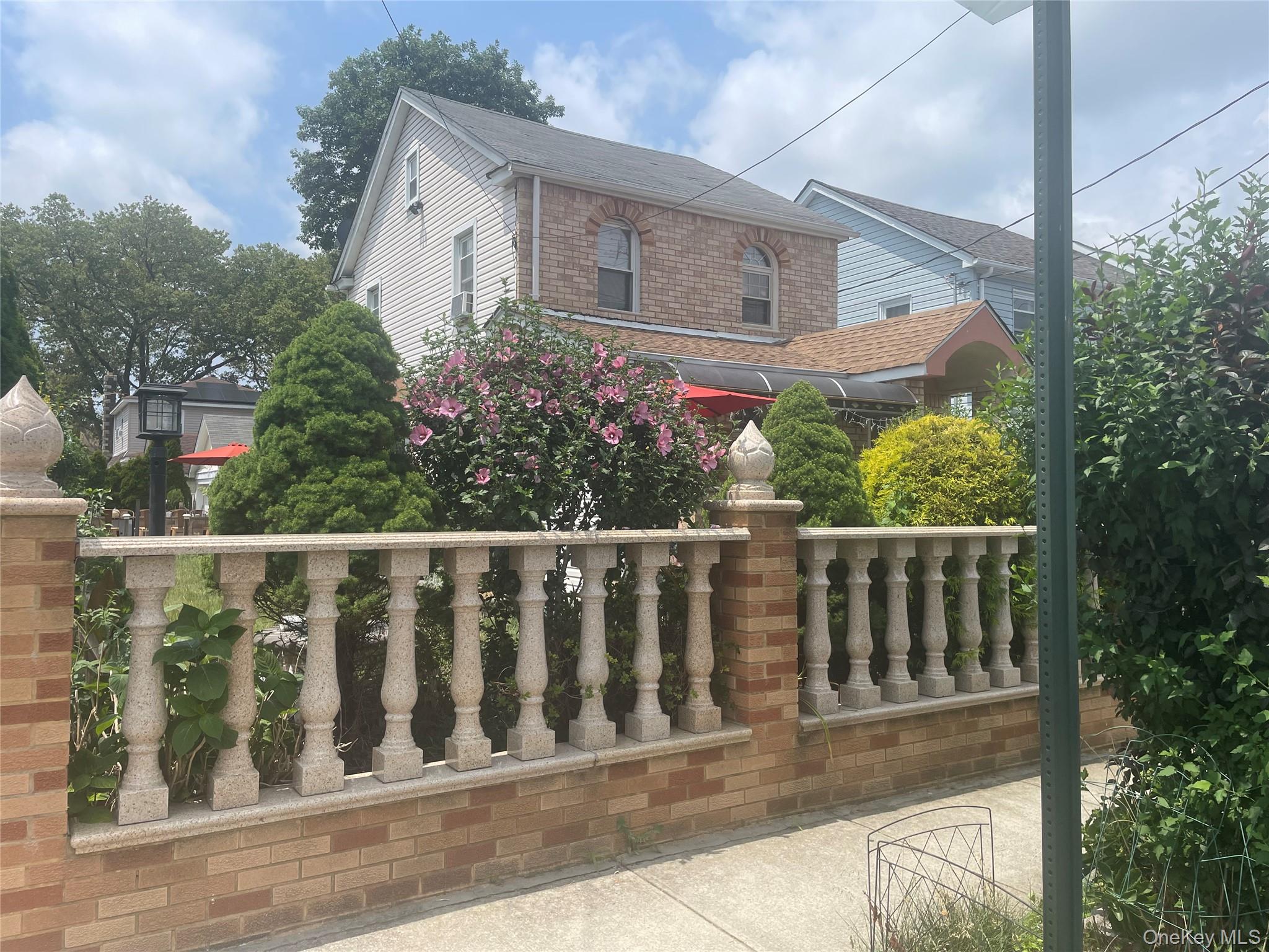 #4 photo, 114-68 208 Street, Cambria Heights , NY 11411