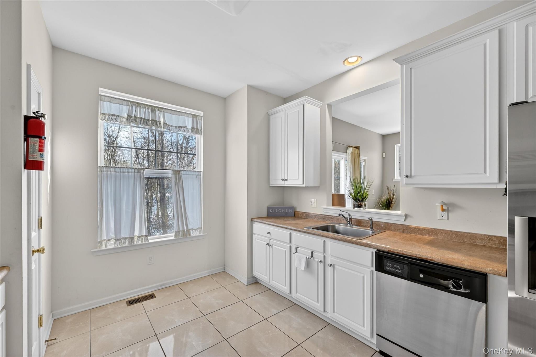 #13 photo, 40 Cornwall Lane, 뉴욕주 Middletown , NY 10940