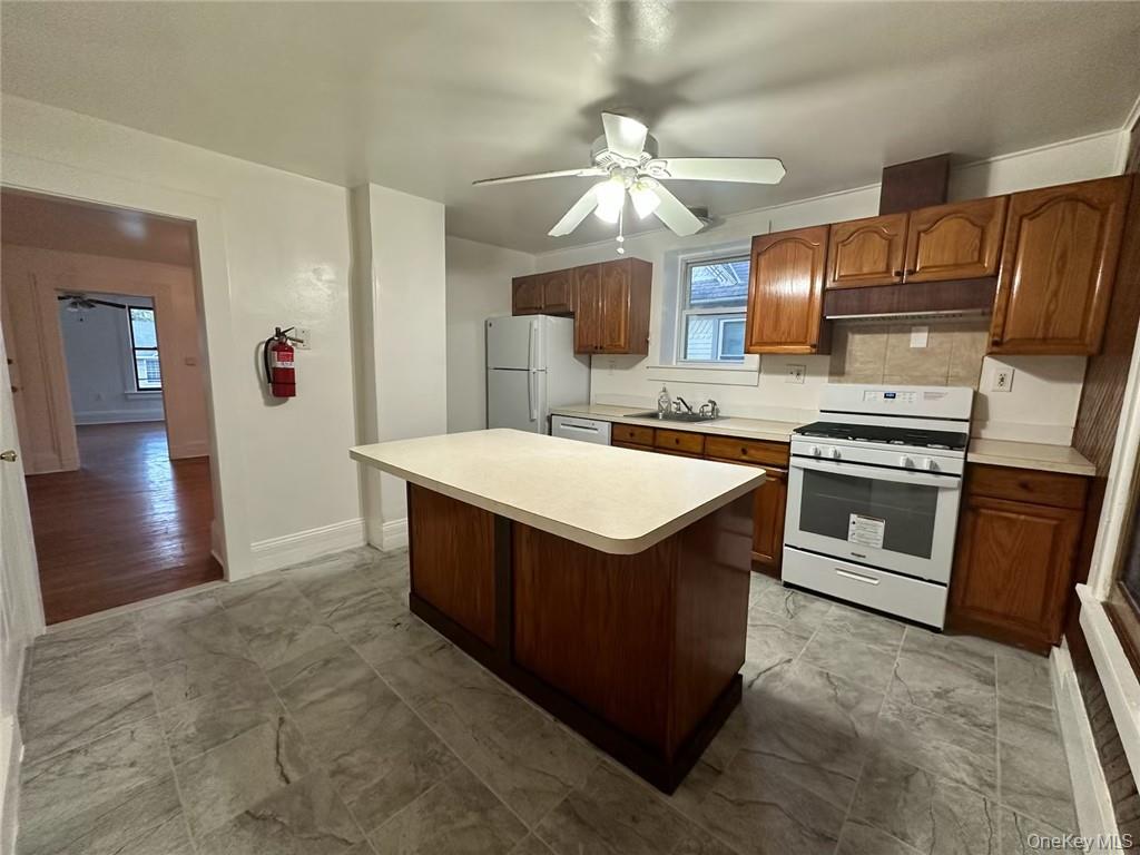 #12 photo, 118 W Main Street, Middletown , NY 10940