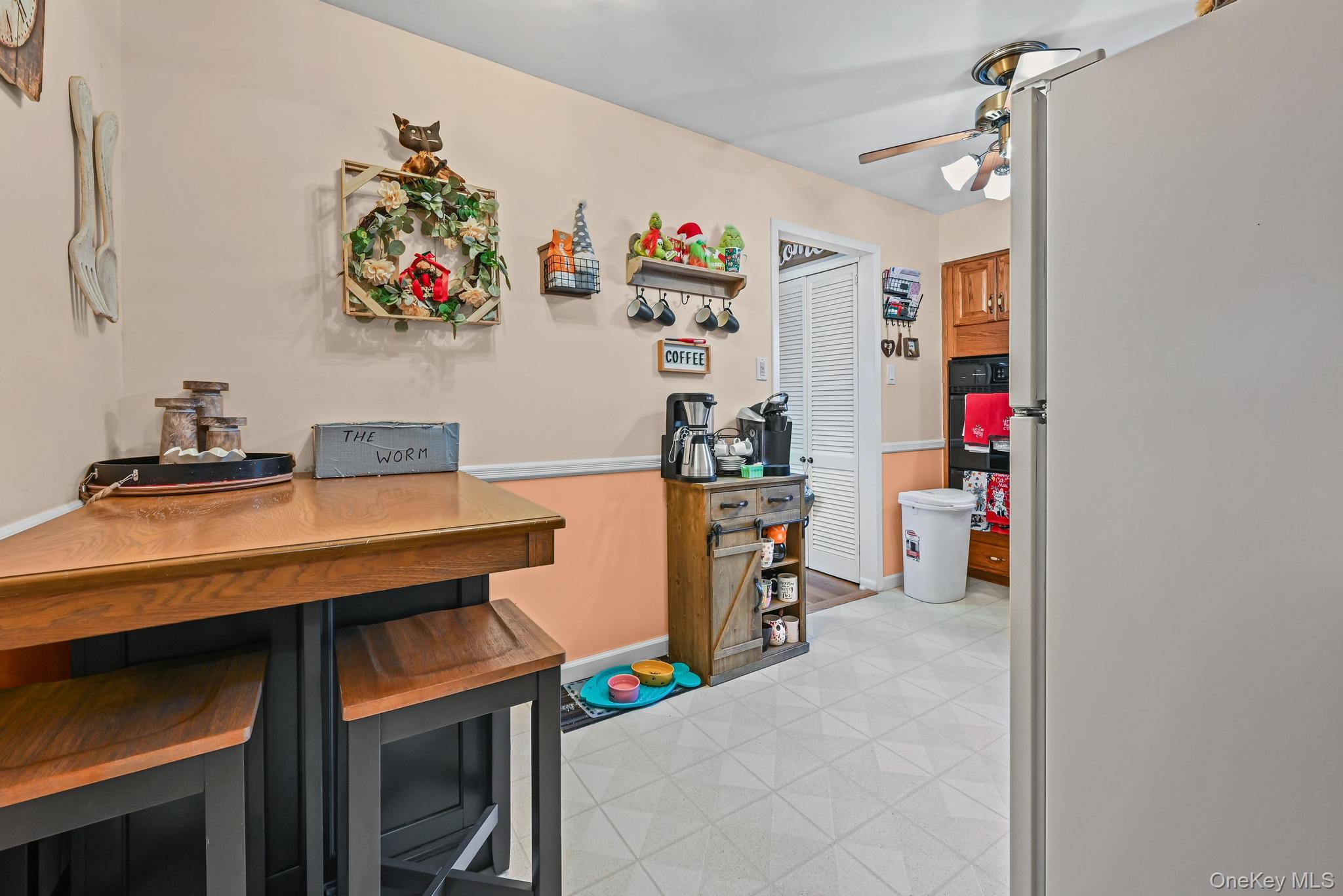 #11 photo, 149 Crestwood Boulevard, מחוז נסאו Farmingdale , NY 11735