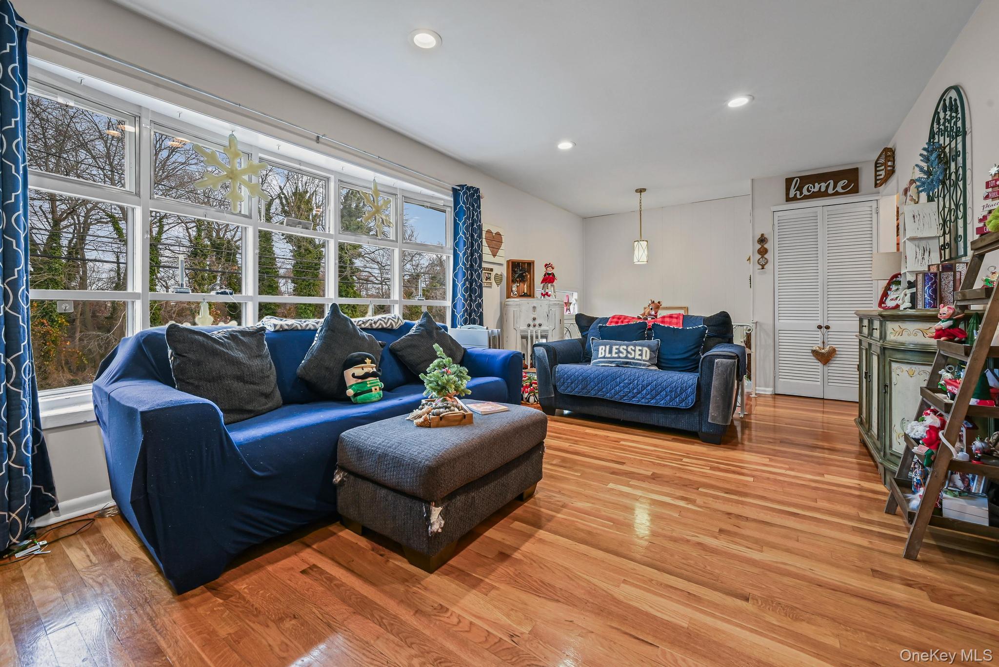 #7 photo, 149 Crestwood Boulevard, מחוז נסאו Farmingdale , NY 11735