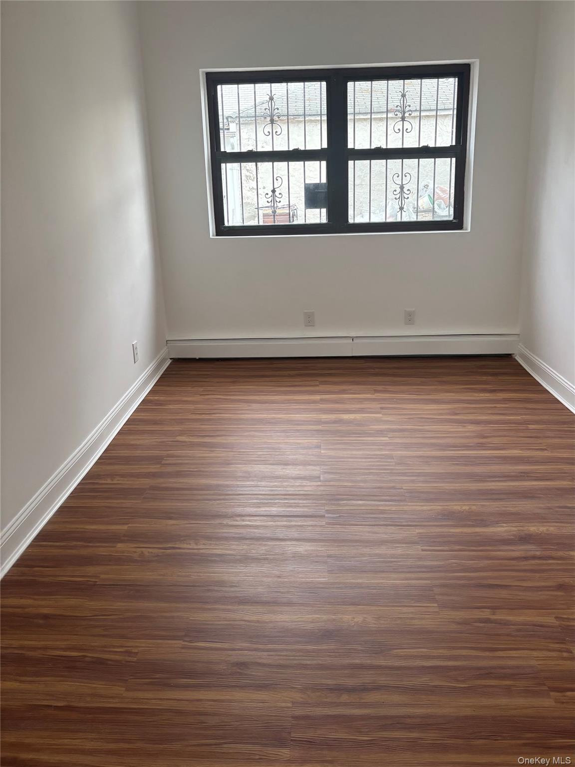 #4 photo, 7719 Parsons Boulevard, Fresh Meadows , NY 11366