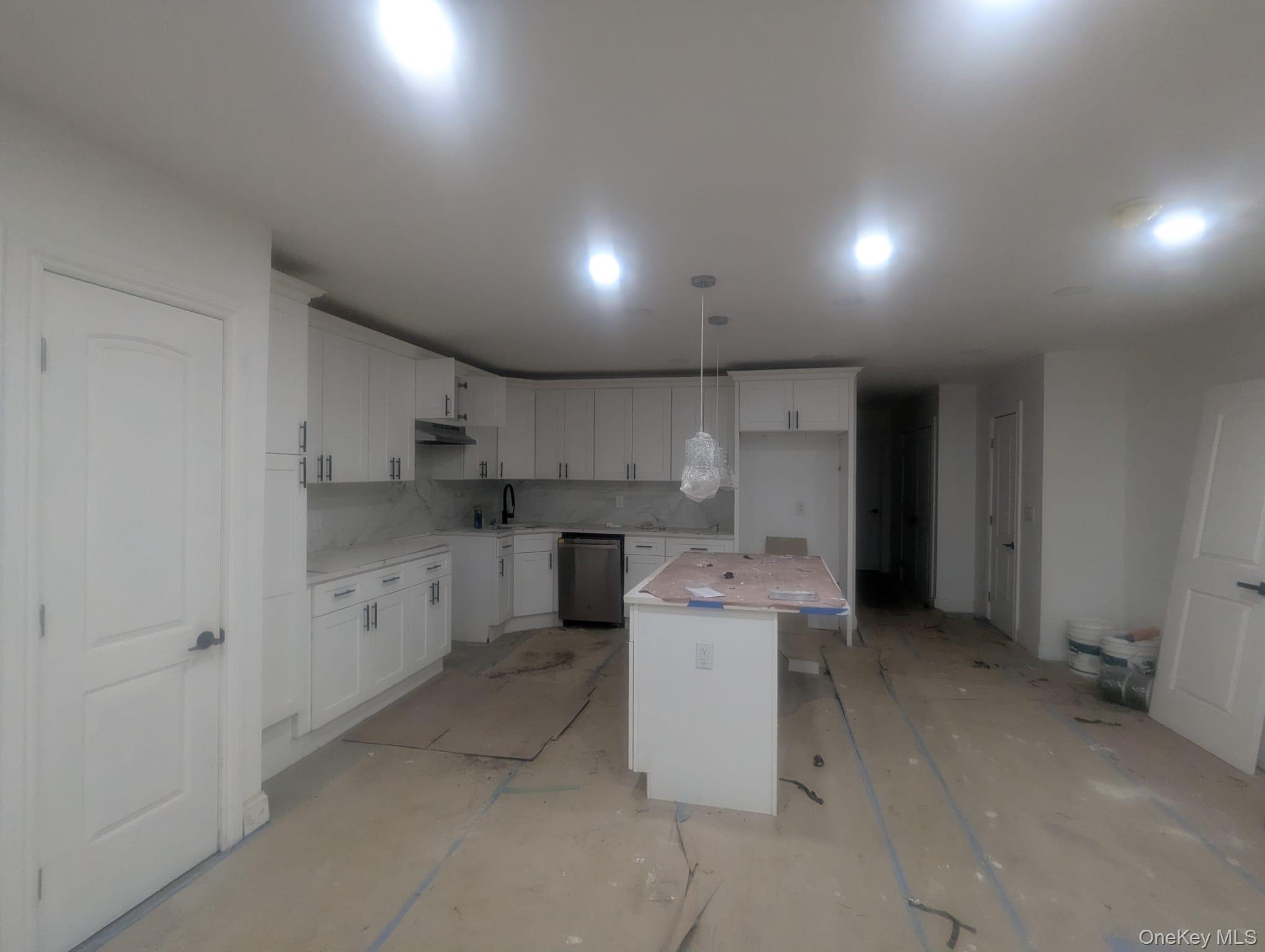 #2 photo, 2323 Mott Avenue, Far Rockaway , NY 11691