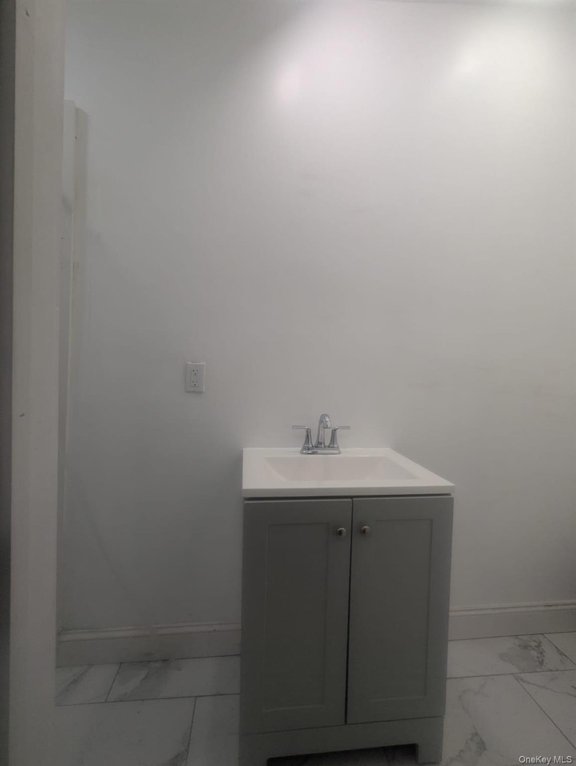 #6 photo, 2323 Mott Avenue, Far Rockaway , NY 11691