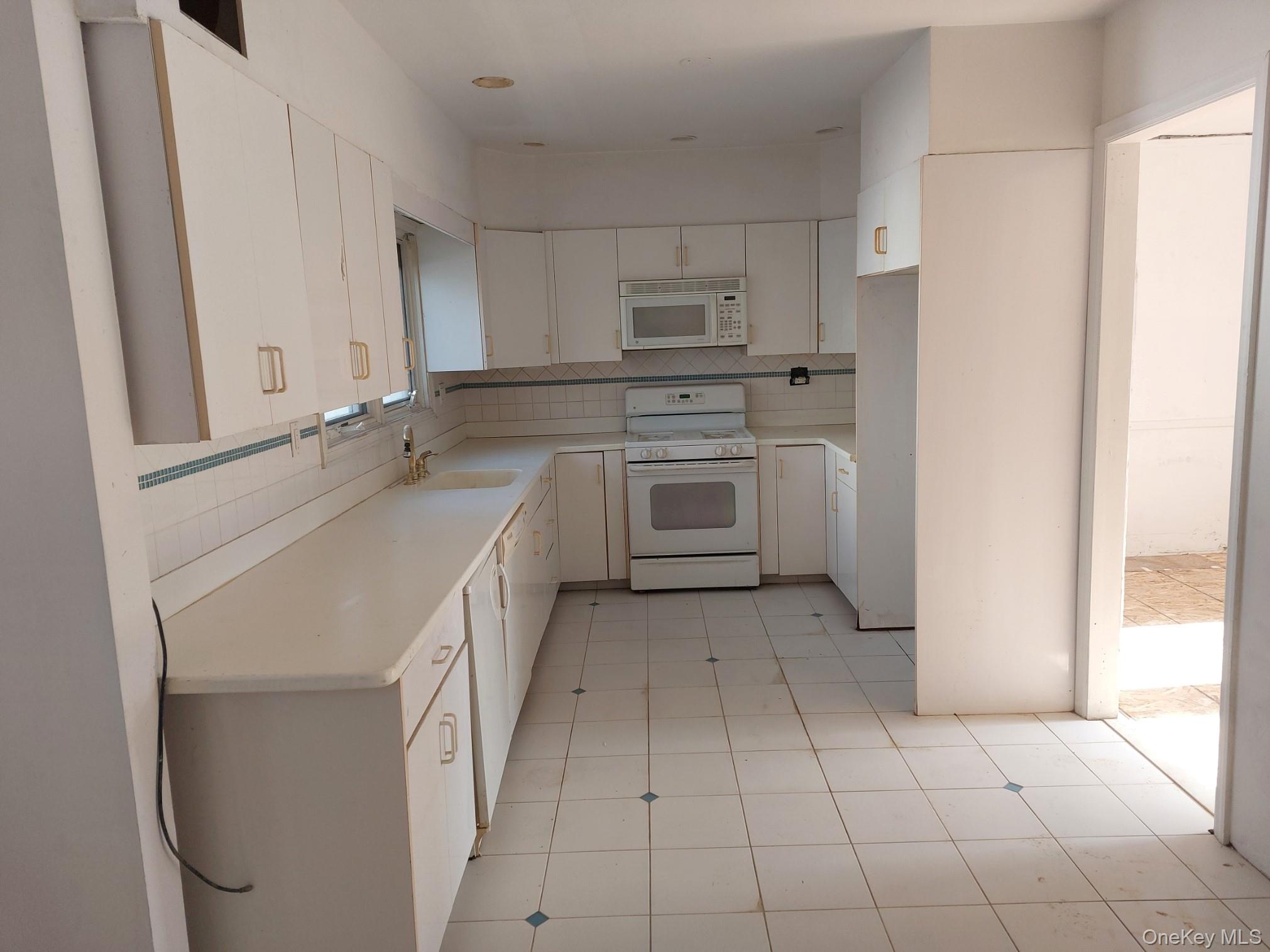 #5 photo, 1 Priscella a/k/a 31 Primrose Avenue, Yonkers , NY 10710