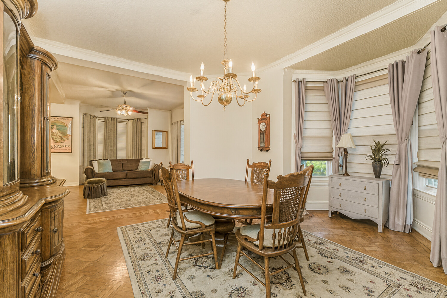 #7 photo, 688 E 4TH Street, 肯辛頓 Kensington , NY 11218