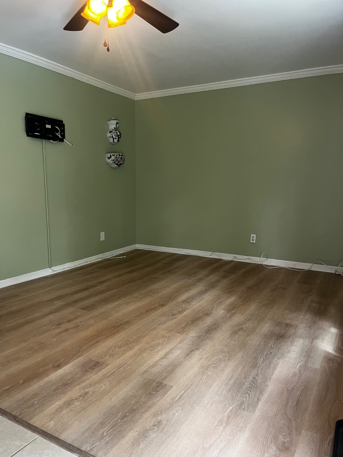 #4 photo, 21 Eugene Street, Staten Island , NY 10309