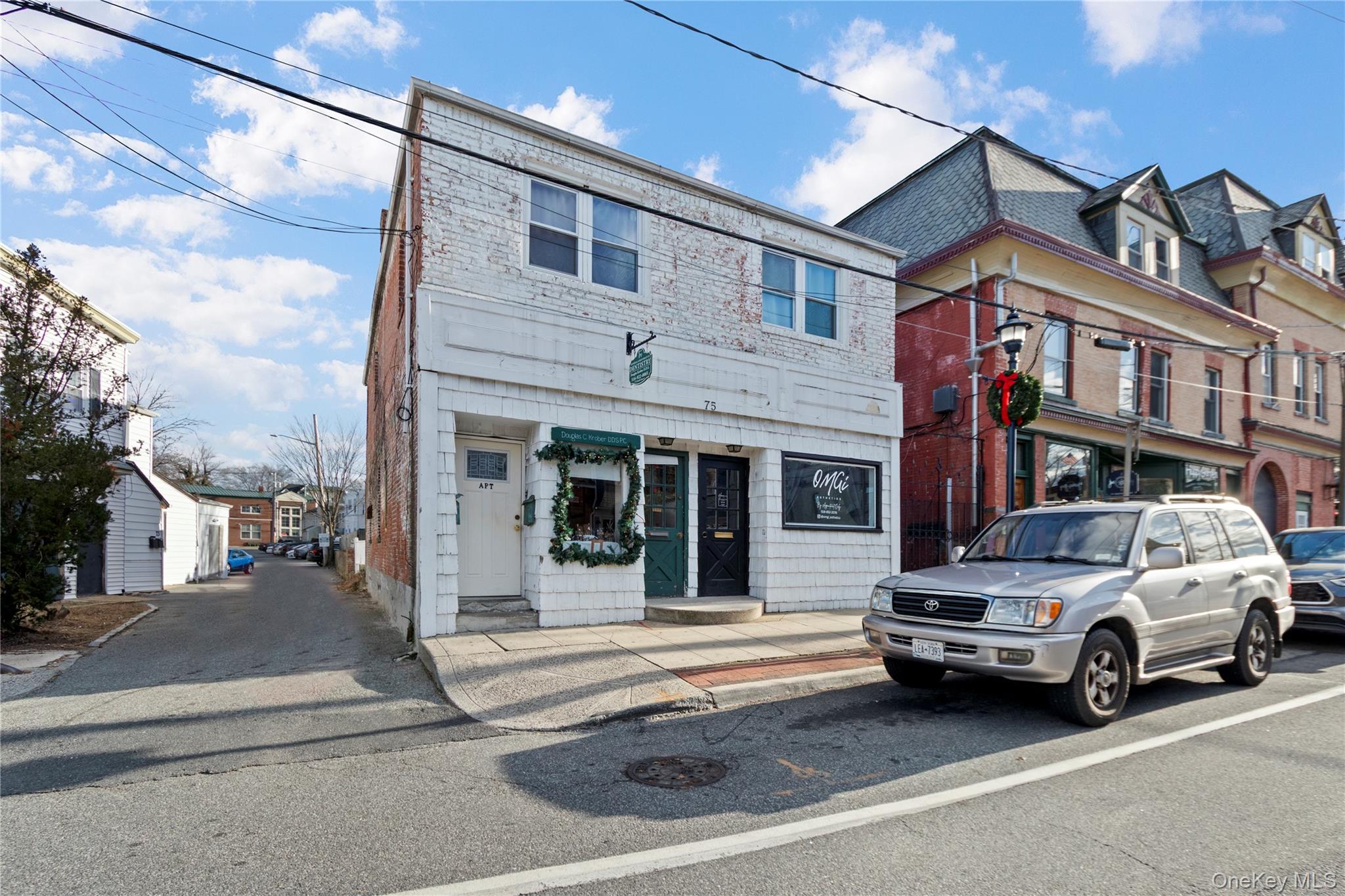 #1 photo, 75 South Street, Oyster Bay , NY 11771