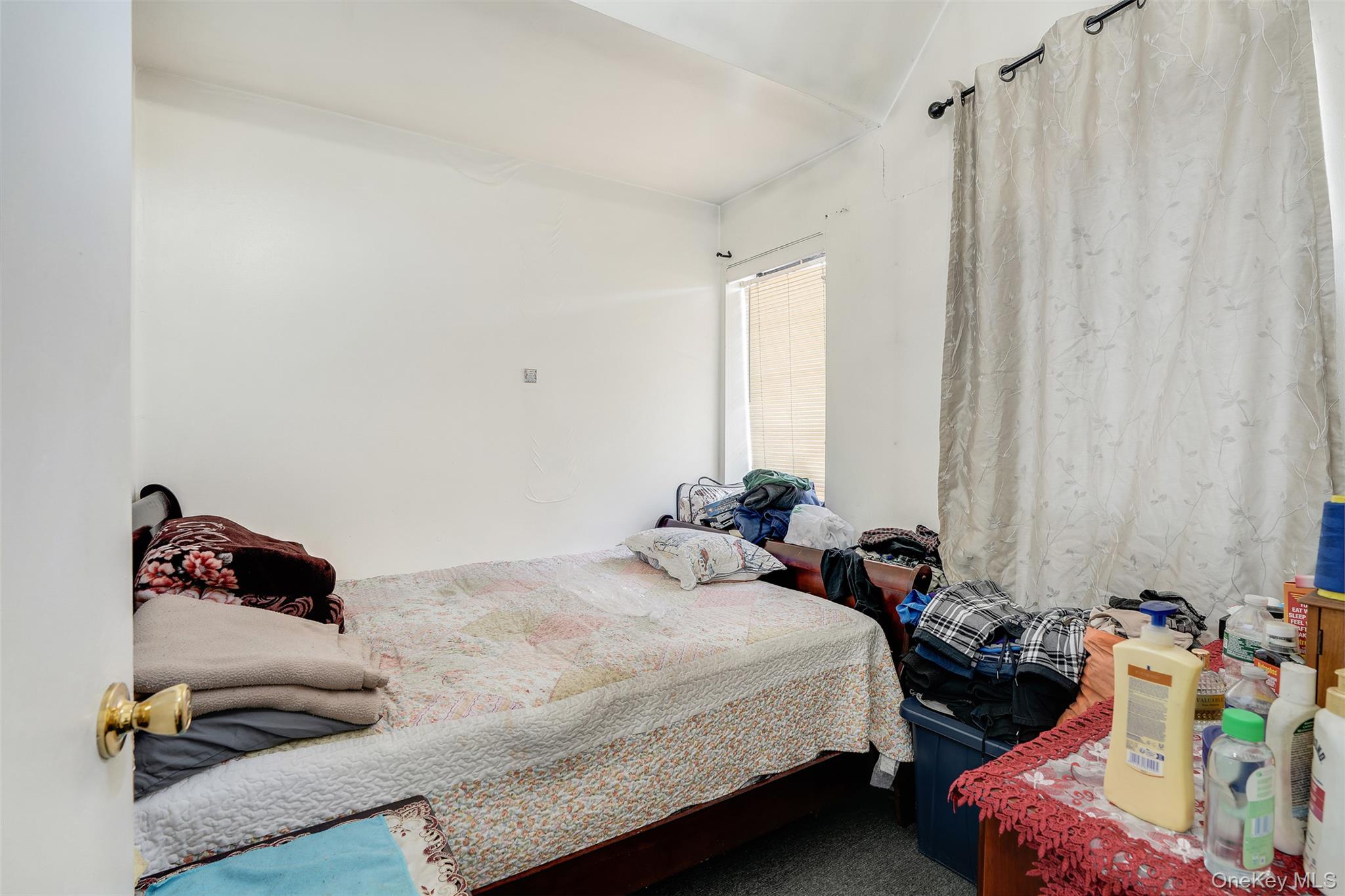 #18 photo, 18018 Hillside Avenue, Jamaica , NY 11432