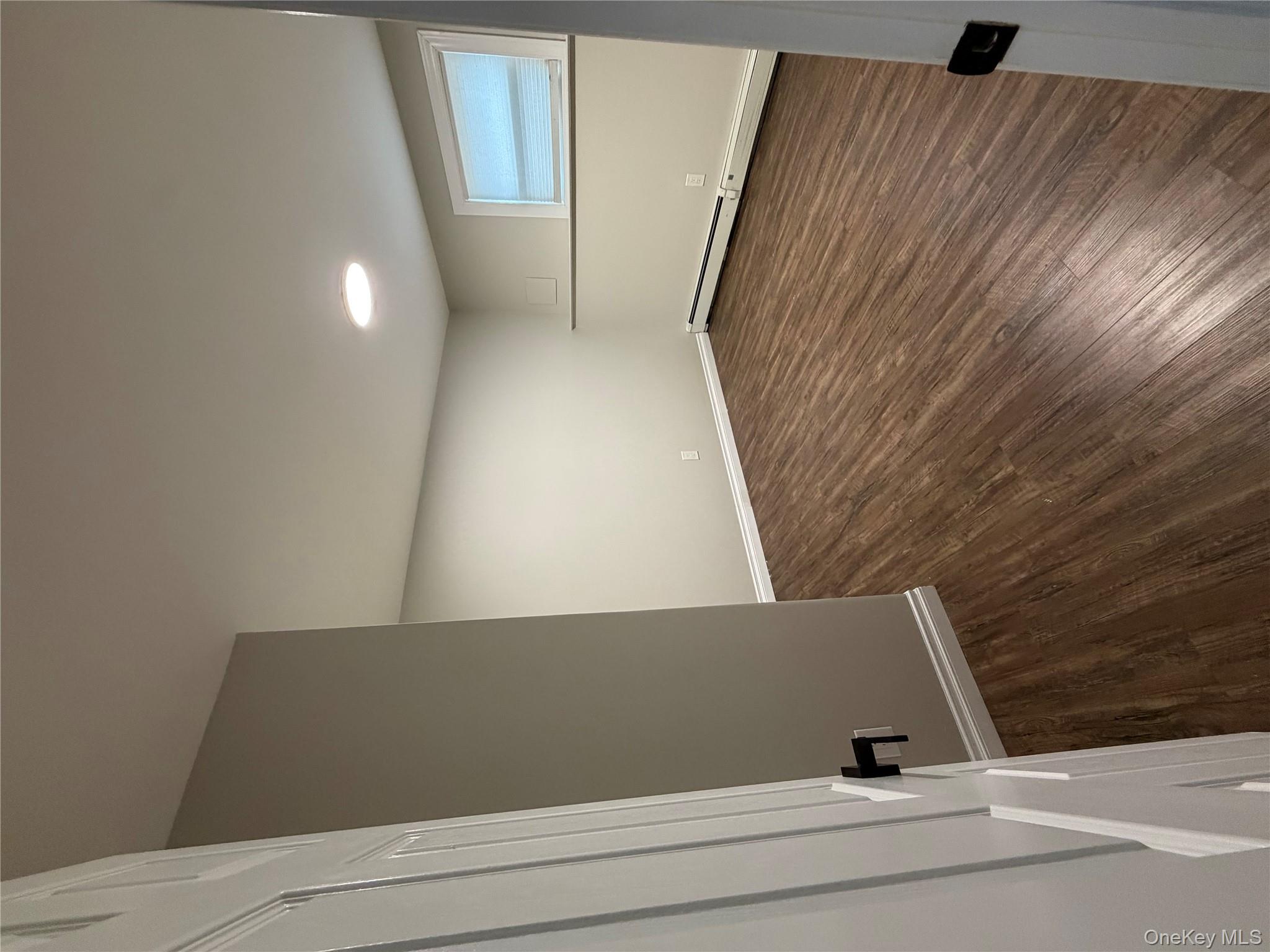 #6 photo, 5 Dewey Road, Commack , NY 11725