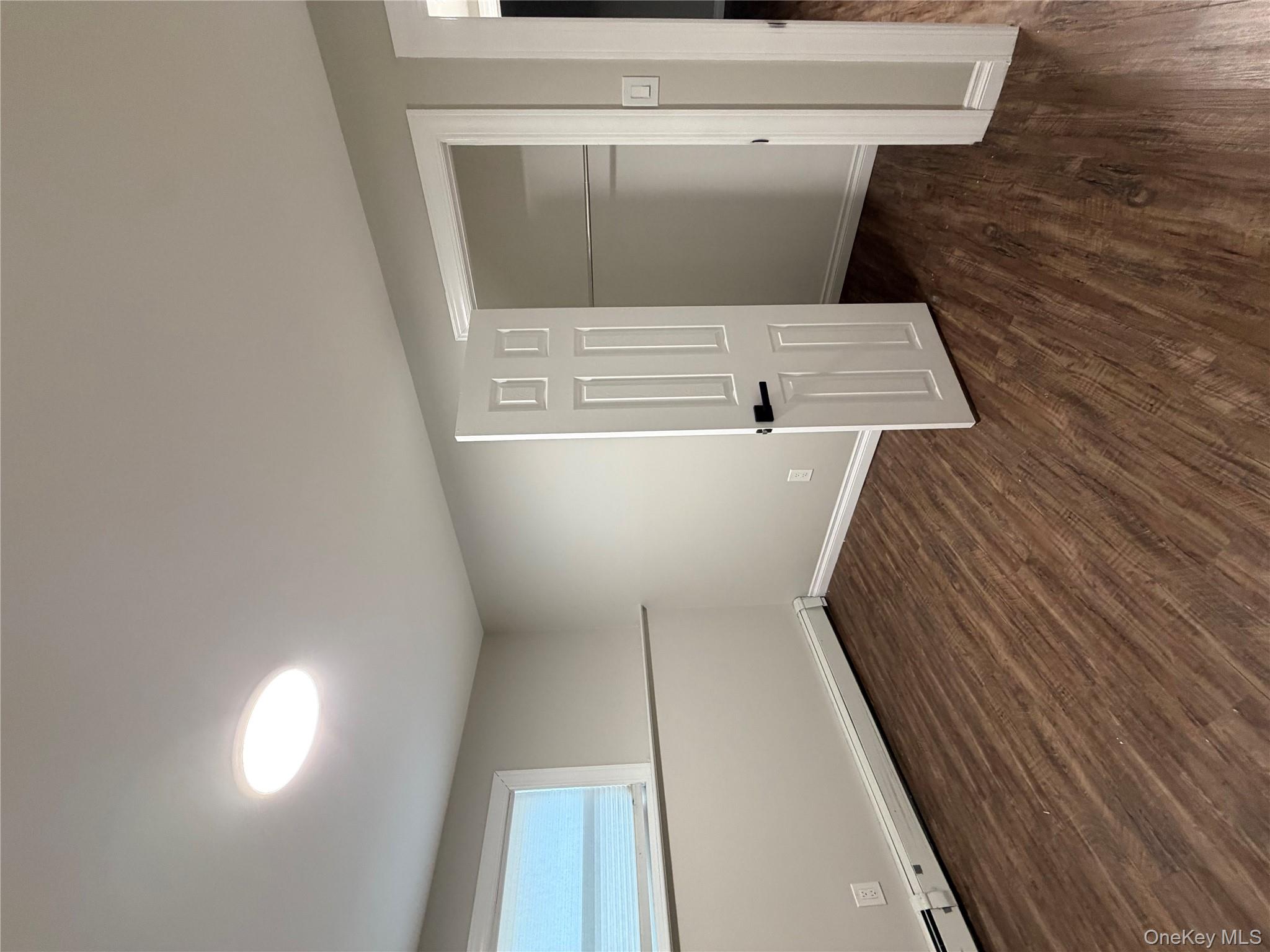 #7 photo, 5 Dewey Road, Commack , NY 11725