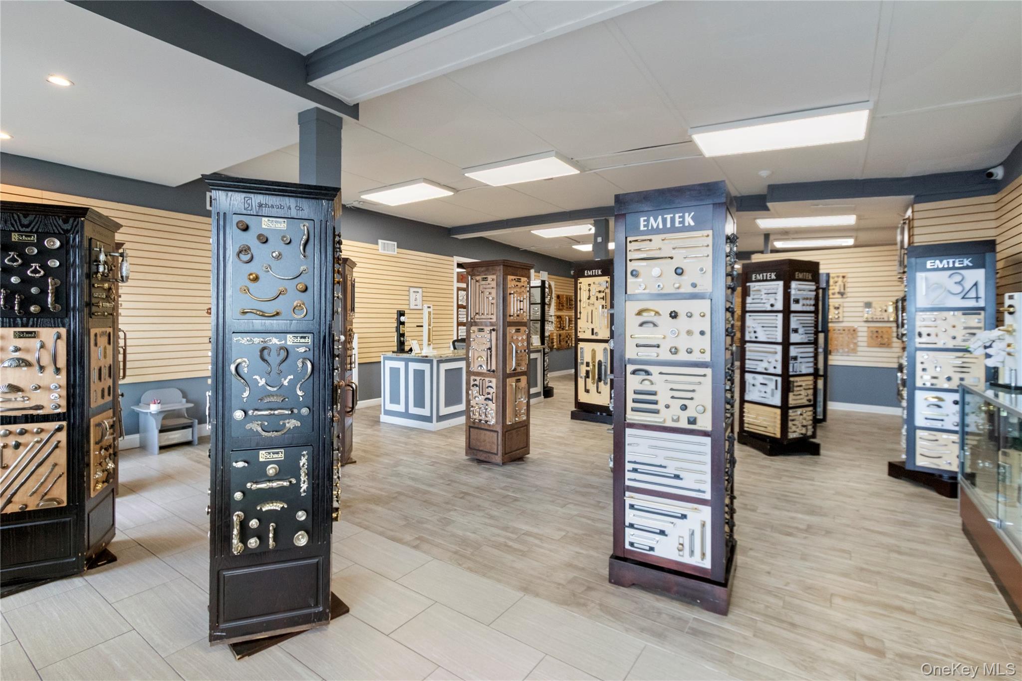 #10 photo, 14 Bayville Avenue, Bayville , NY 11709