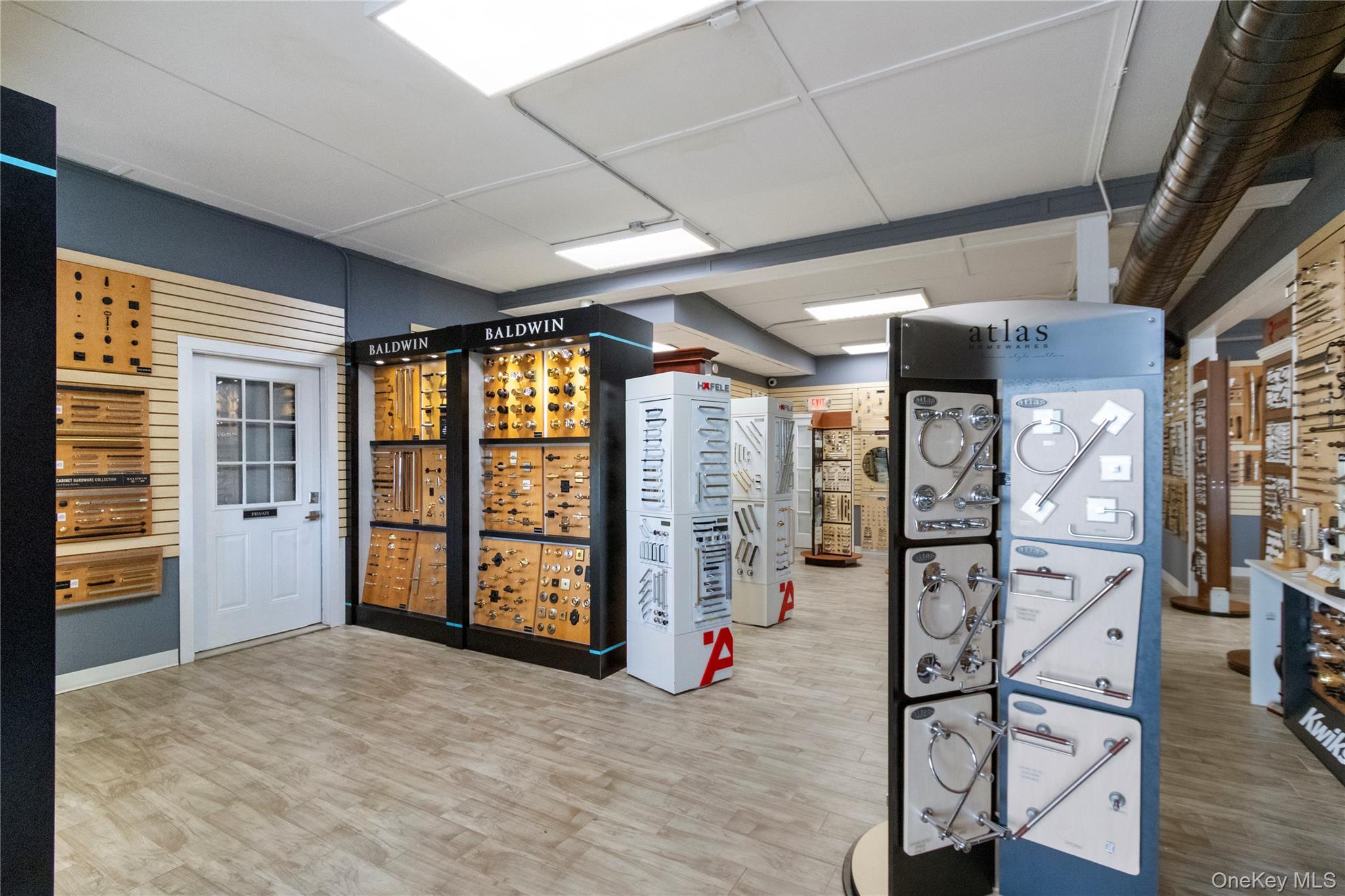 #13 photo, 14 Bayville Avenue, Bayville , NY 11709