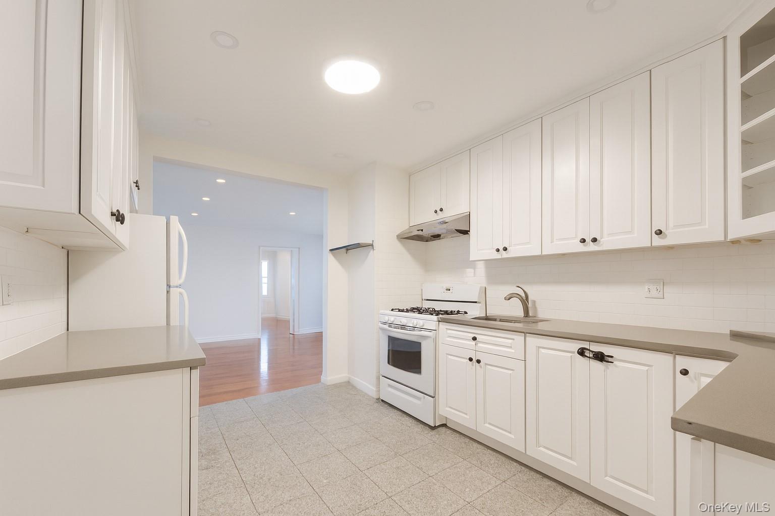 #12 photo, 147 37 38th Avenue, Flushing , NY 11354