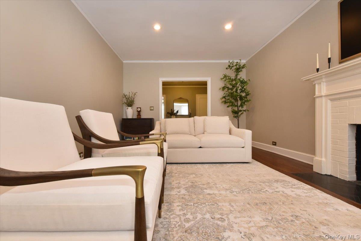 #9 photo, 8 BARSTOW, নাসাউ কাউন্টি Great Neck , NY 11021