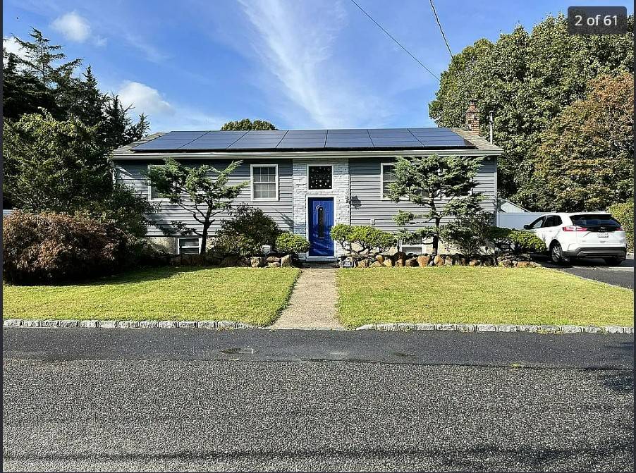 #1 photo, 401 20TH ST., WADING RIVER , NY 11792