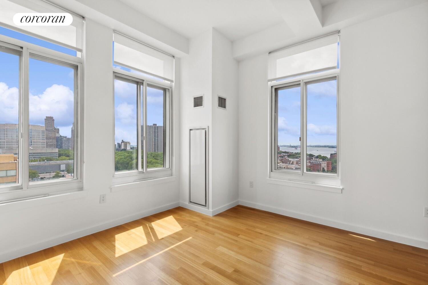 #3 photo, Brooklyn, ব্রুকলিন DUMBO , NY 11201